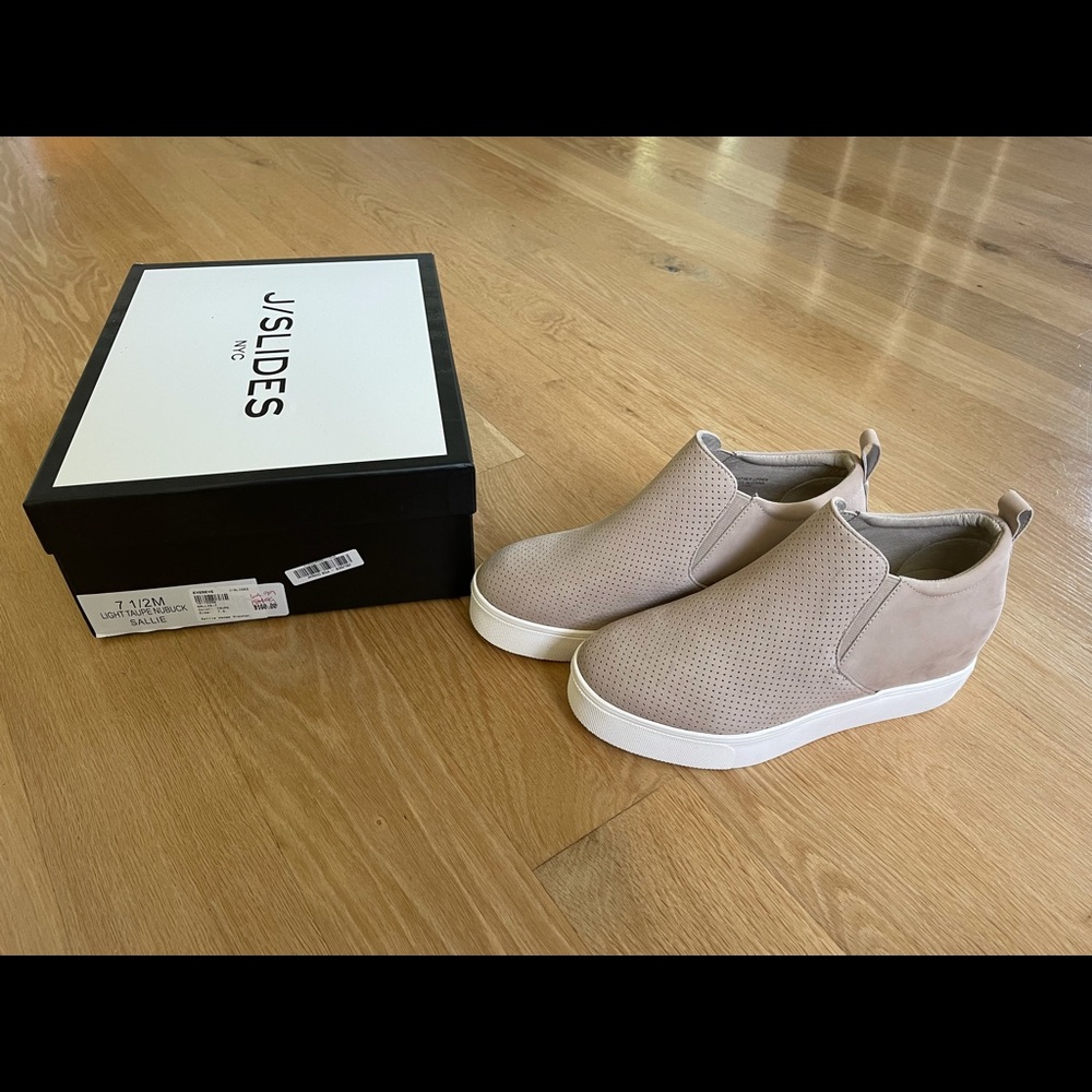 J/Slides Light Taupe Nubuck Sallie Style